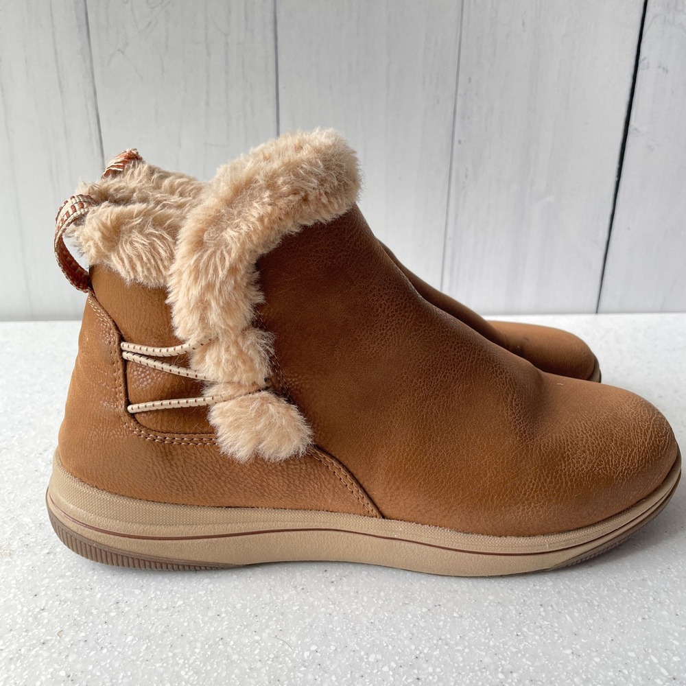 Clarks Cloudsteppers Womens 8.5 W Tan Faux Fur Lined Ankle Boots Cozycore Cabin